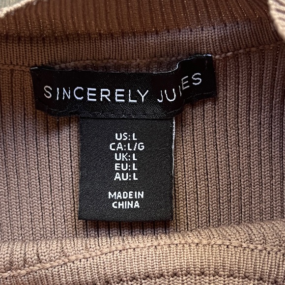 Sincerely Jules Brown Ribbed Crop Top - Picture 3 of 3